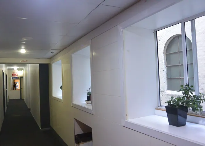Elizabeth Hostel Melbourne